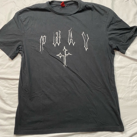Pray Graphic Tee - Picture 1 of 3